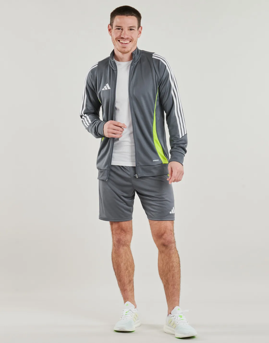 adidas Performance Shorts & Bermudas^- IV6940