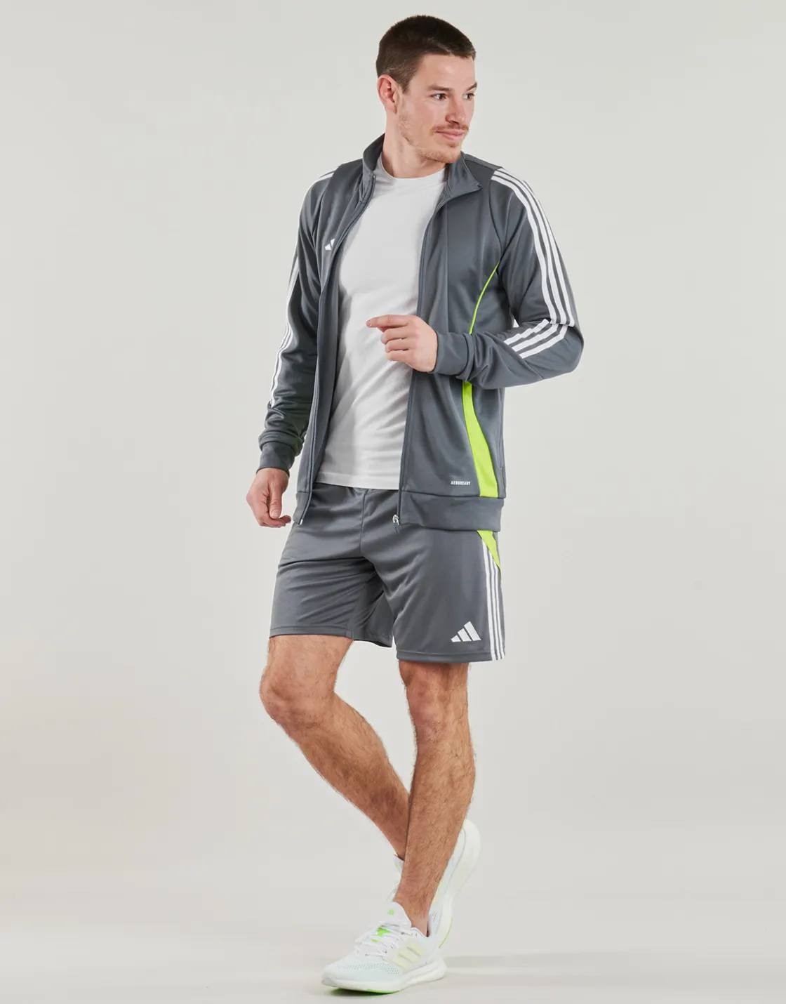 adidas Performance Shorts & Bermudas^- IV6940
