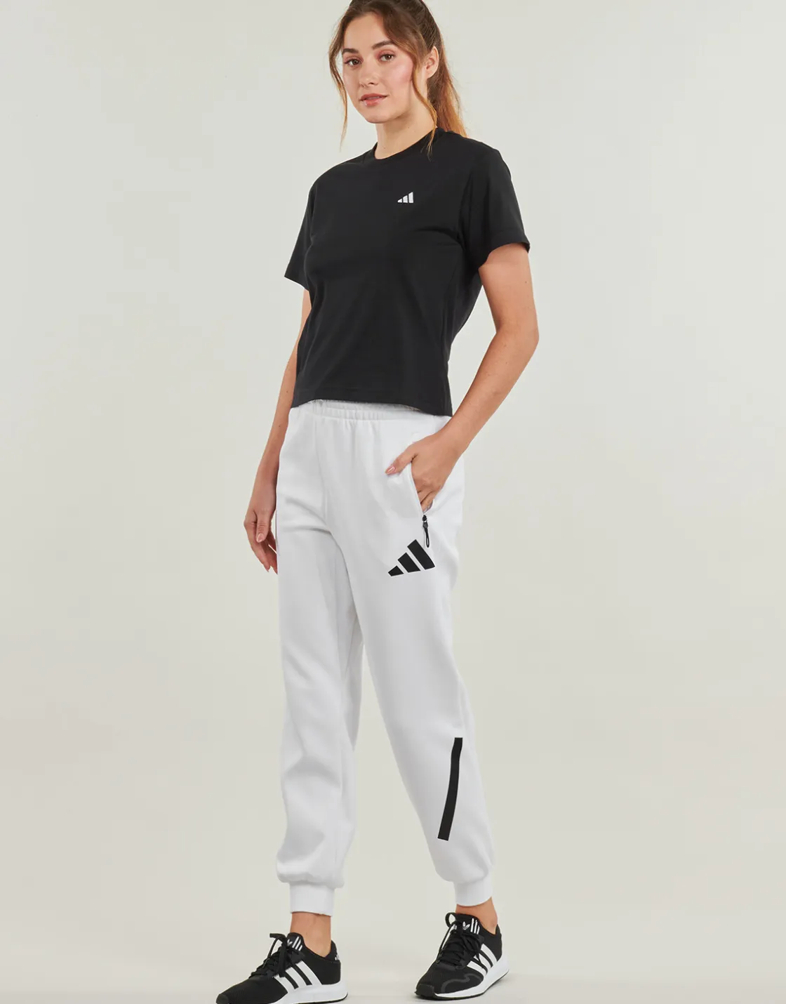 Adidas Sportswear - Essentials Small Logo T-Shirt Noir Discount