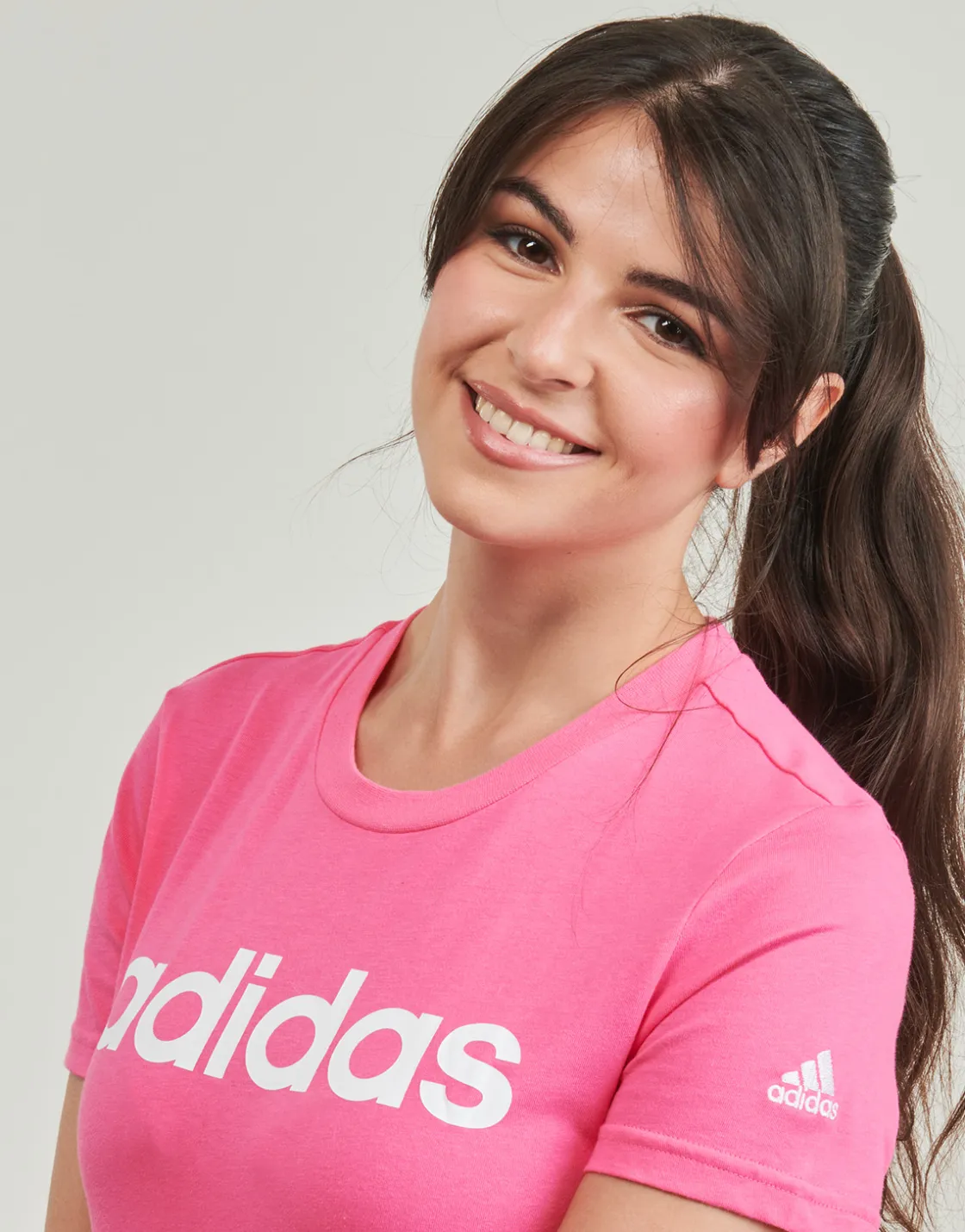 Adidas Sportswear - Essentials Slim Logo T-Shirt< T-shirts & Polos