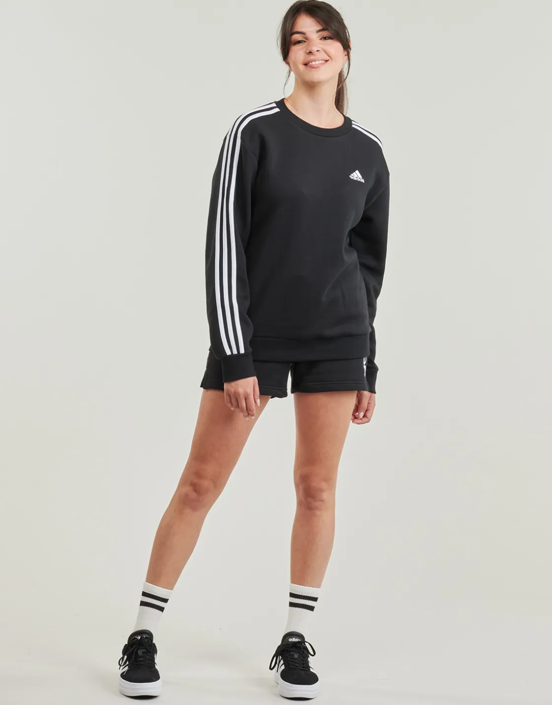 Adidas Sportswear - Essentials Linear French Terry Shorts Hot