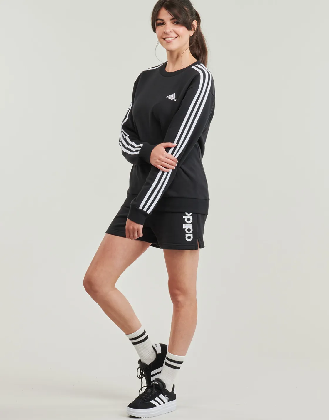 Adidas Sportswear - Essentials Linear French Terry Shorts Hot