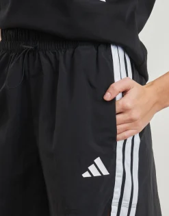 Adidas Sportswear - JE1309< Shorts & Bermudas