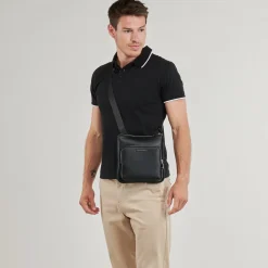 Armani Exchange Pochettes / Sacoches^- OKINAWA FLAT CROSSBODY