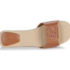 Armani Exchange - XDP055< Mules / Sabots