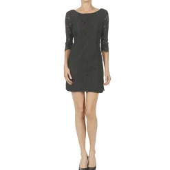 Betty London Robes^- FLIZINE