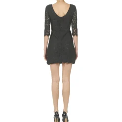 Betty London Robes^- FLIZINE