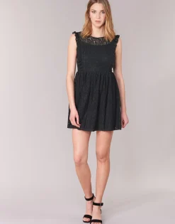 Betty London Robes^- GLATOS