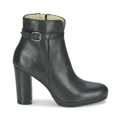 Betty London - GRAZI Noir Online