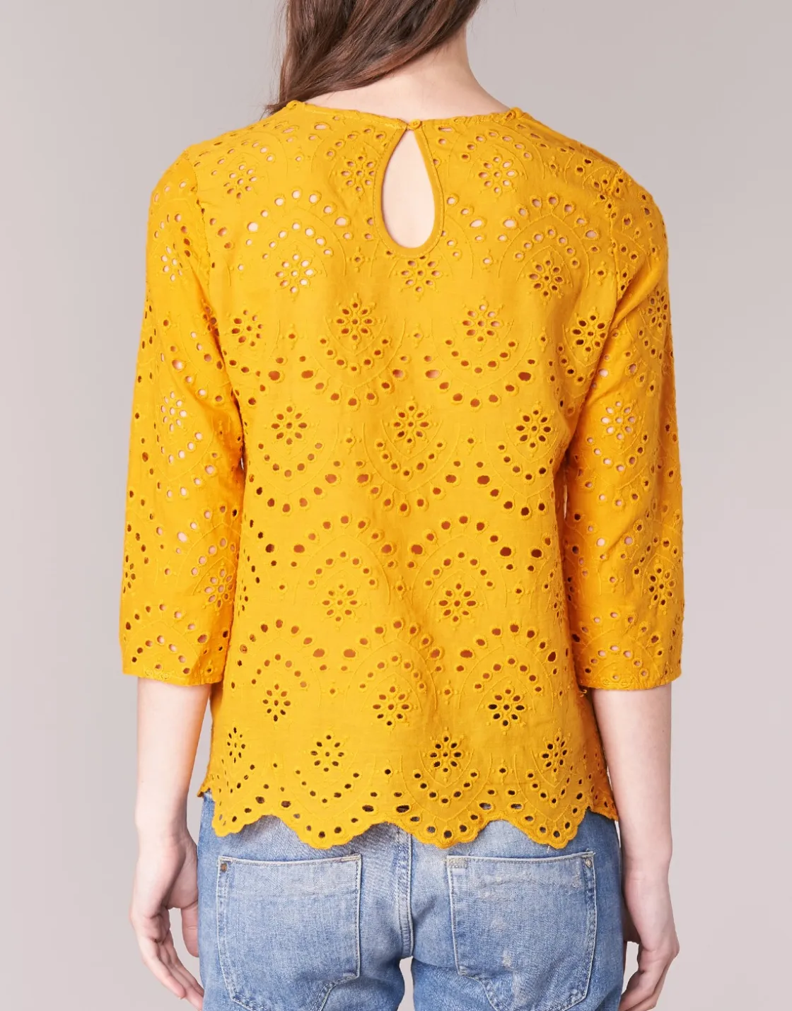 Betty London - GRIZ< Tops / Blouses