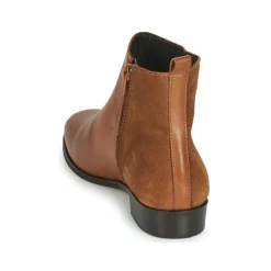 Betty London - HELOI Camel Online
