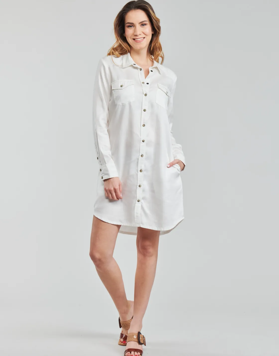 Betty London Robes^- IHEBELLA