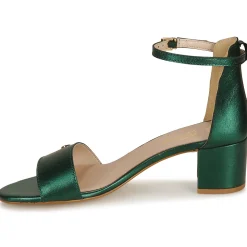 Betty London - INNAMATA Vert Clearance