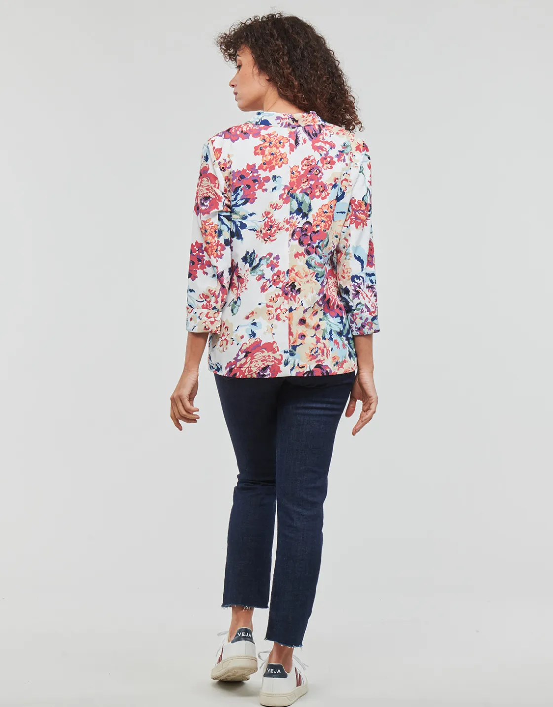Betty London - IOUPA< Vestes