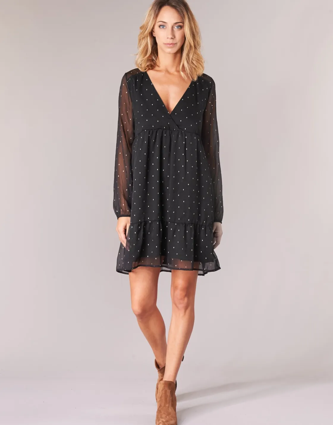 Betty London - JASECLU Noir Online