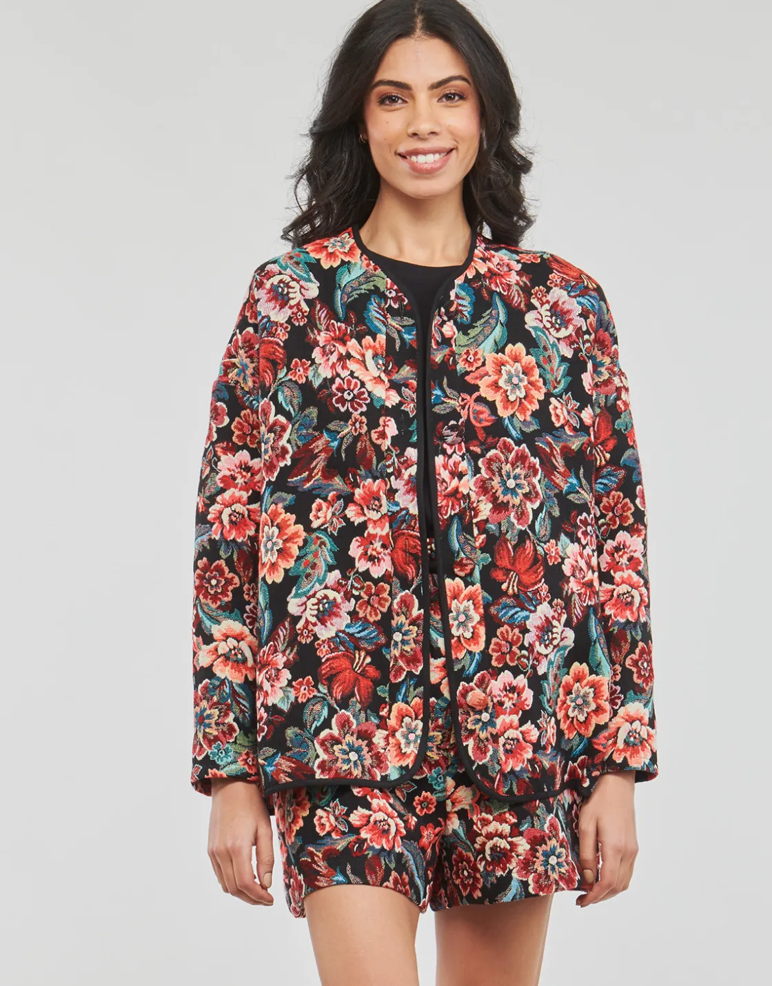 Betty London - KAREN< Vestes