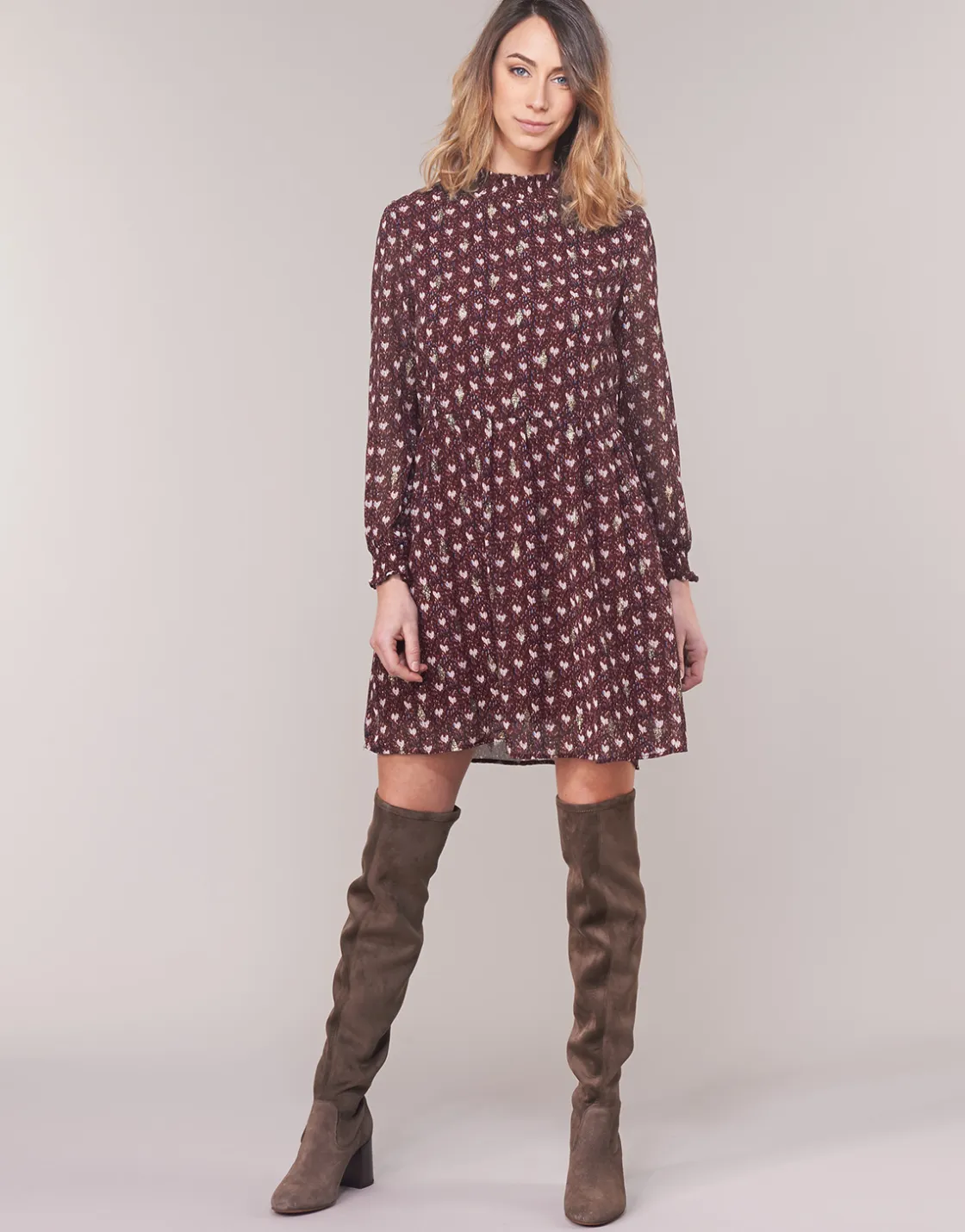 Betty London Robes^- LILY