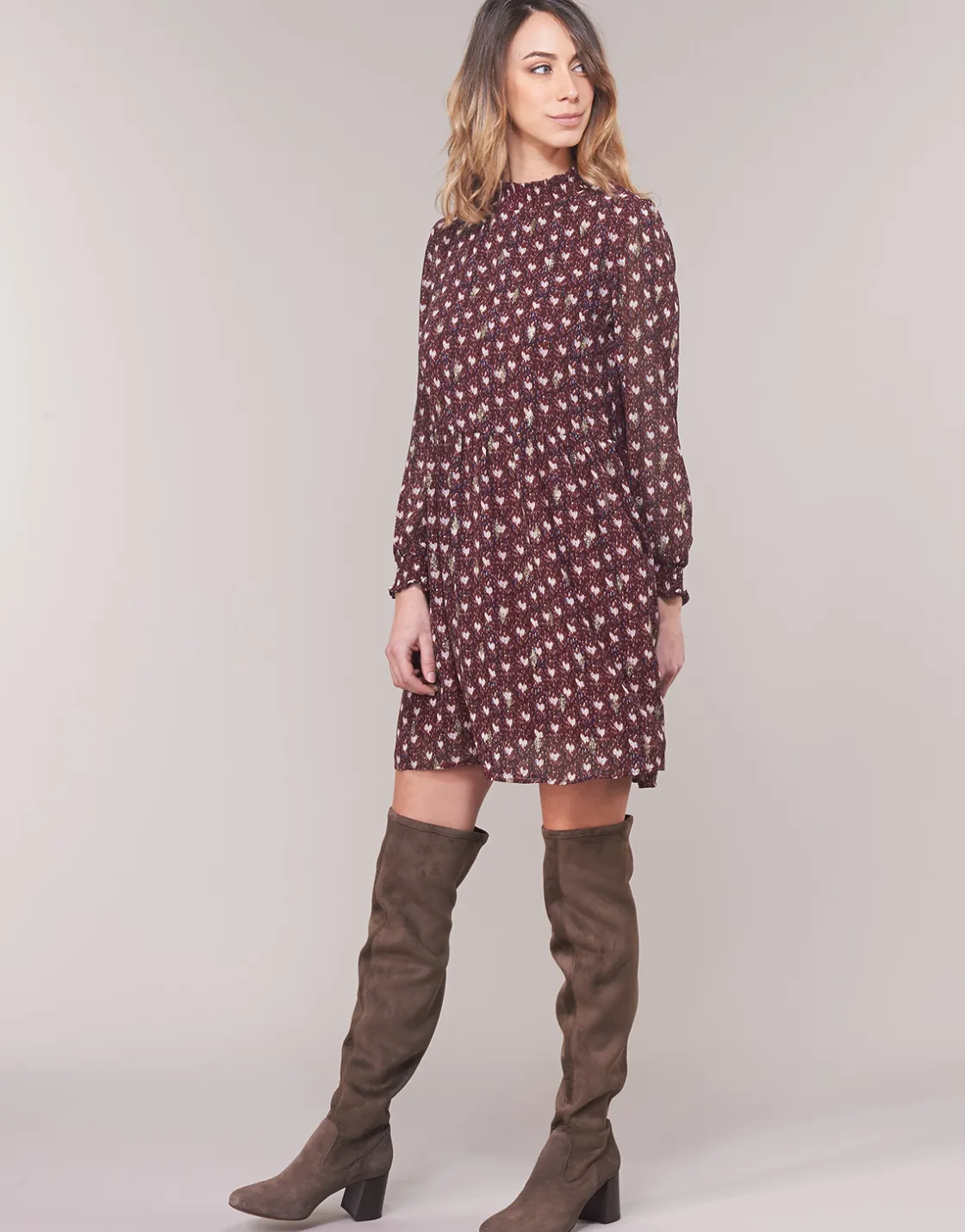 Betty London Robes^- LILY