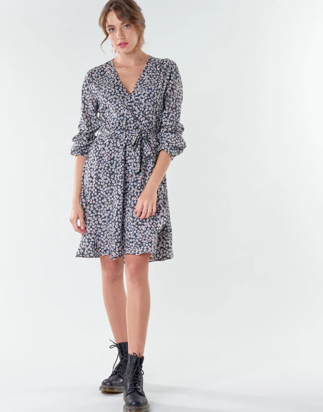 Betty London - LISONS< Robes