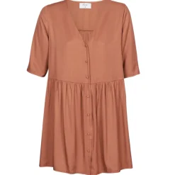 Betty London Robes^- MOUDENE