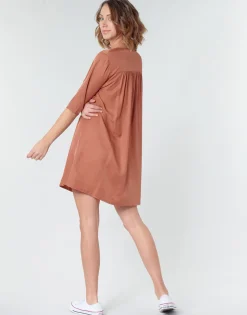 Betty London Robes^- MOUDENE