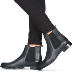 Betty London - NORA Marine Outlet