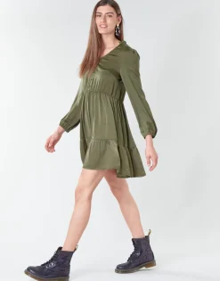 Betty London Robes^- NULIE