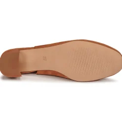 Betty London - OMMINE Cognac Online