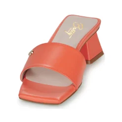 Betty London Mules / Sabots^- PAULINE