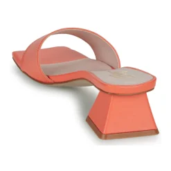 Betty London Mules / Sabots^- PAULINE