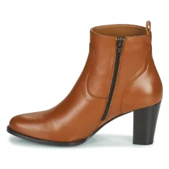 Betty London - PETRA Cognac Online