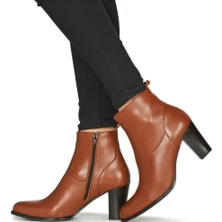 Betty London - PETRA Cognac Online