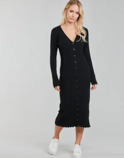 Betty London - PIKKI< Robes