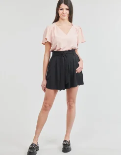 Betty London Shorts & Bermudas^- PRUNY