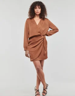 Betty London Robes^- SAVYNA
