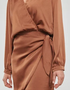 Betty London Robes^- SAVYNA