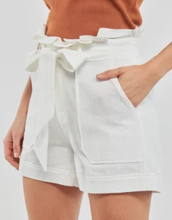 Betty London Shorts & Bermudas^- SUMMY