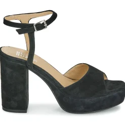 Bullboxer Sandales Et Nu-pieds^- 551000E3C