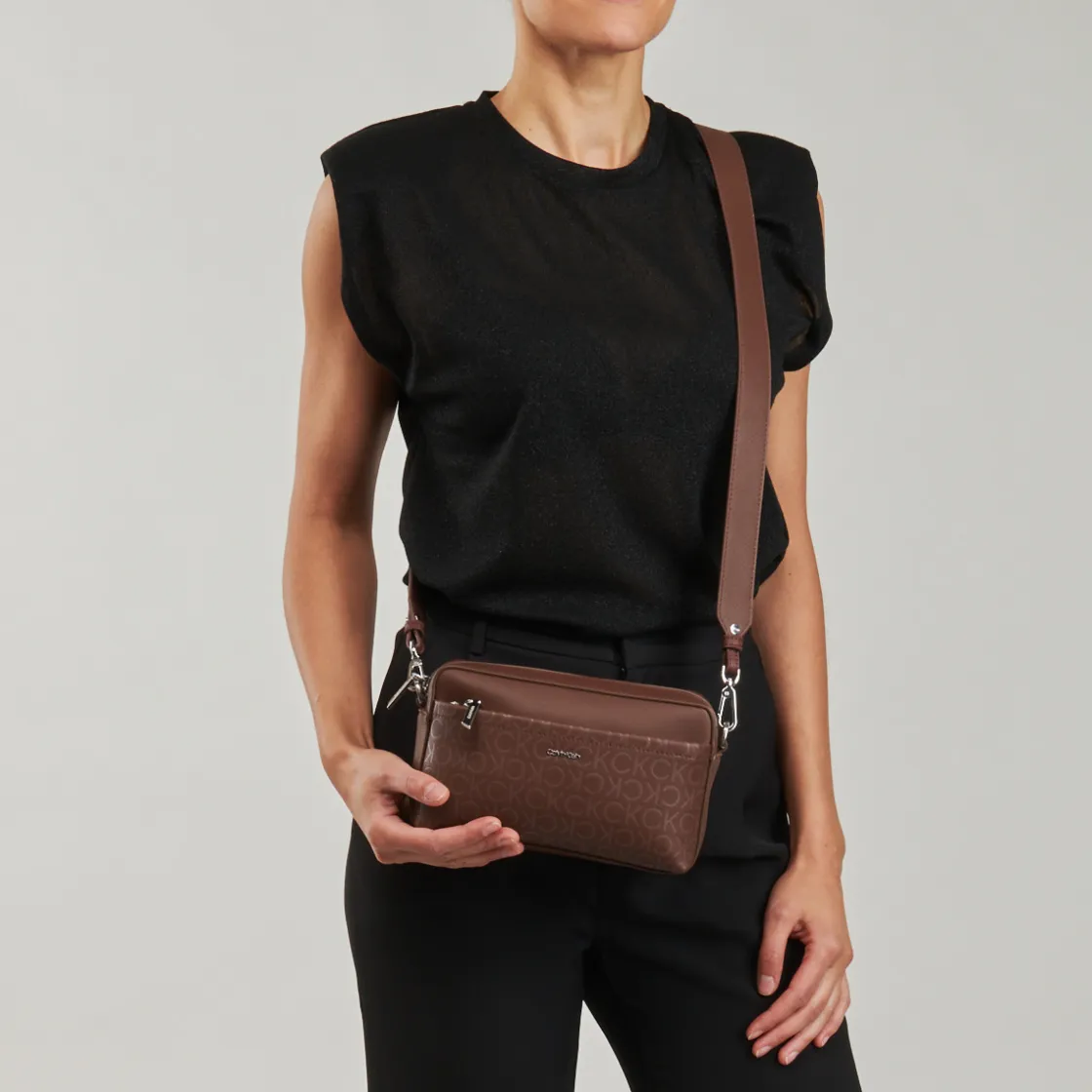 Calvin Klein Jeans - CK MUST CONV CAMERA BAG_MONO< Besaces / Sacs Bandoulière