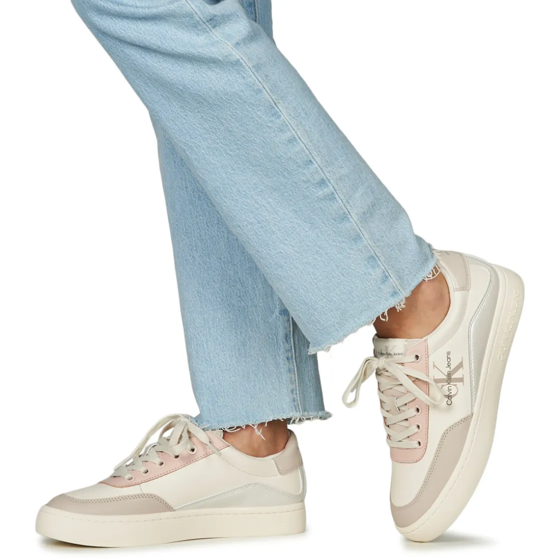 Calvin Klein Jeans - CLASSIC CUPSOLE LOW LACE LTH ML Sale