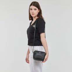 Calvin Klein Jeans Besaces / Sacs Bandoulière^- MINIMAL MONOGRAM CAMERA BAG18