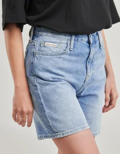 Calvin Klein Jeans Shorts & Bermudas^- MOM SHORT
