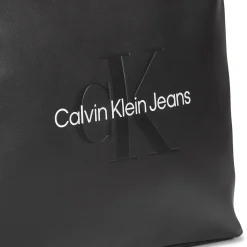 Calvin Klein Jeans Cabas / Sacs Shopping^- SCULPTED SLIM TOTE34 MONO