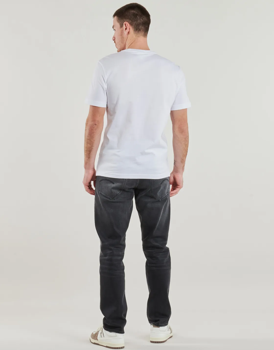 Calvin Klein Jeans - SPLIT LINE LOGO T-SHIRT< T-shirts & Polos