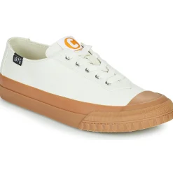 Camper - CAMALEON 1975 Blanc Best