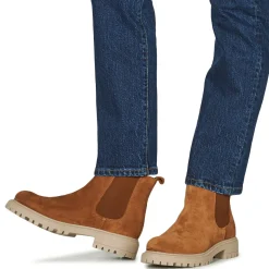 Casual Attitude - BELLANE Cognac Clearance