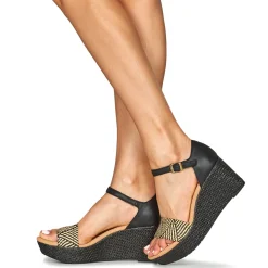 Clarks - ROSE EASE Online