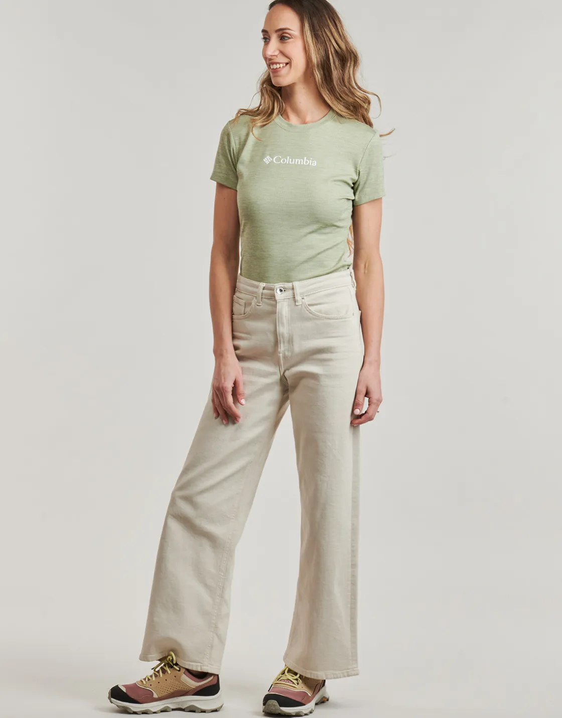 Columbia - MOVE SHORT SLEEVE TEE Vert Hot