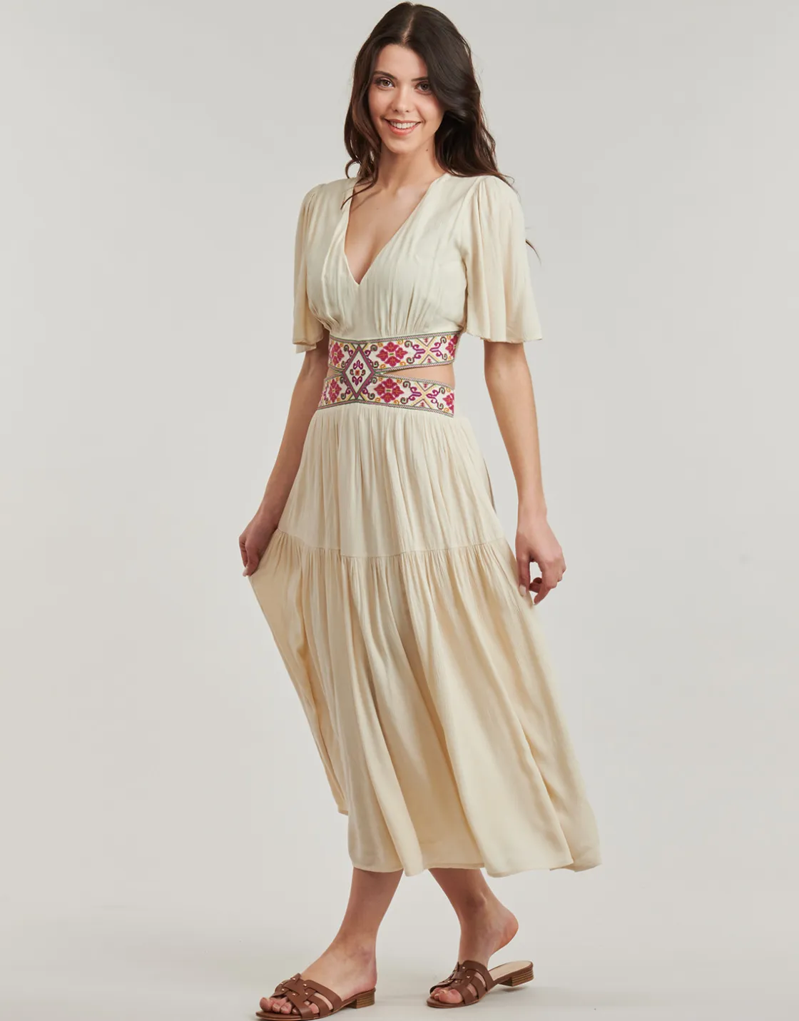 Desigual -< Robes