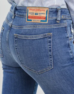 Diesel Jeans^- 1969 D-EBBEY